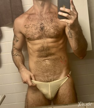 Xtudr - melonboy: Sumiso buscando un buen macho que me domine 
Ni cash ni doméstico
Busco placer de la dominación sexual 