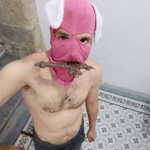 Xtudr - pornqueerbunny: Soy un conejo ejerzo de amo y esclavo indistintamente, muy cerdo. Busco peña para grabar videos y hacer de todo. Alo...