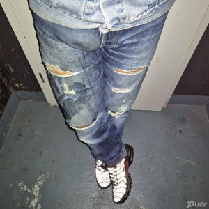 Xtudr - SpunkyLevisJeans: I'm a horny gay guy in Europe with a big fetish for worn ripped jeans (especially Levi's 501 jeans) who can often ...