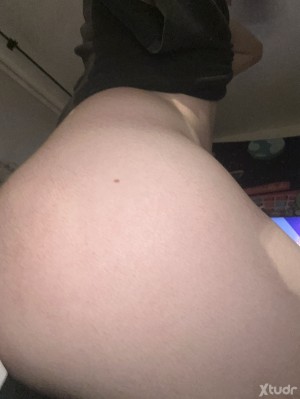 Xtudr - benjmom: I looking for hookup plsss text meeeeee if you want som action. In desperate need of a daddy 