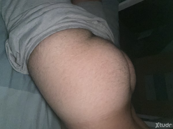 Xtudr - Likedino996: Chico gay pasivo con culazo en busca de aventuras y mucho sexo, si tienes XXL me tienes ganado