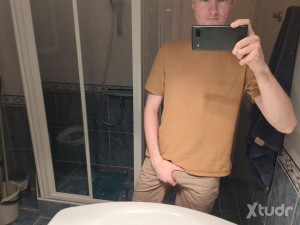 Xtudr - DannySca: I'm a dutch guy into receiving ballbusting 💪