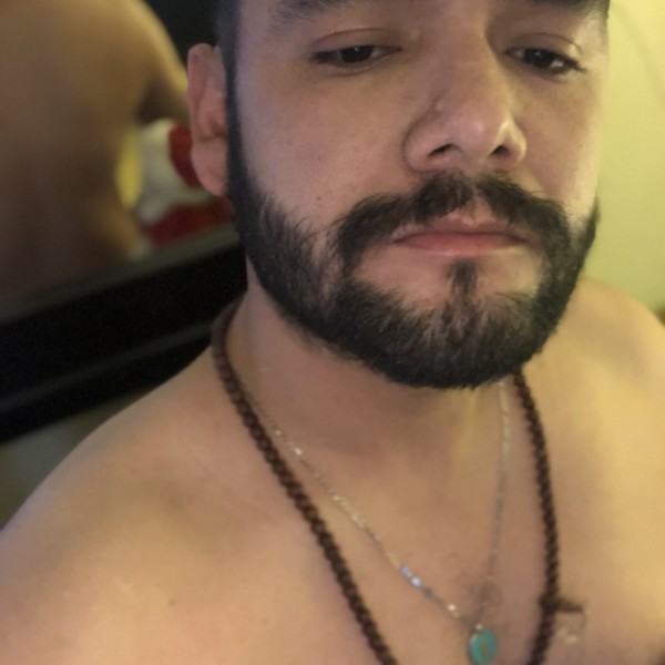 Xtudr - DANN84: Macho alpha dominante buscando sumiso complaciente, a largo plazo manwife. Findom. 