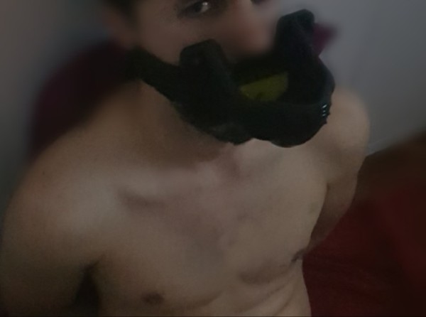 Xtudr - JoanJuguete22: Busco amo cabrón que quiera usarme, y cuando digo USARME me refiero al más estricto uso de la palabra: utilizar mi cu...