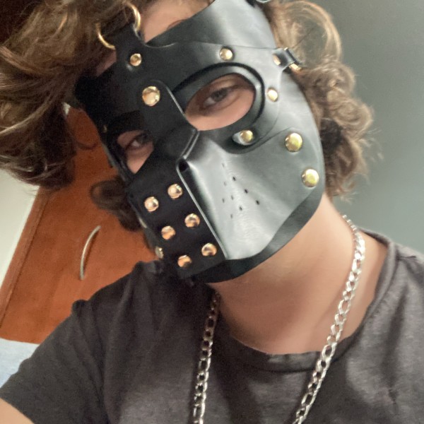 Xtudr - Pup_Moose000: Cachorro de 19 años sumiso. 
Neutro/Activo.
Bondage, Pet play, Adoracion de Pies, Humillacion, Fotos y Videos.
Sin Lug...