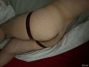 Xtudr - Daddy_Toy: Sumiso pasivo.
Busco papi que me usen y me hagan obedecer.
Atame, aplastame, follame y usa mi culazo como quieras.
Me gus...