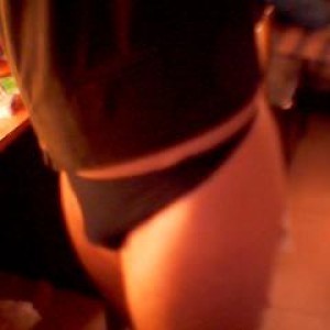 Xtudr - xsertumaricona: Hola amo, yo soy pasivo sumiso. busco macho que me use y me enseñe a ser una buena maricona complaciente y tragona.
...