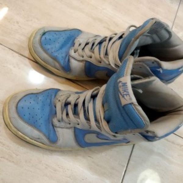 Xtudr - ZAPAS: Soy tio zapero con muchas zapas curradas. Cambio, vendo o curro zapas a gusto del que las pida.
Tengo running, basket, etc. 
...