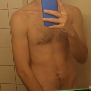 Xtudr - Yyaagg2: Busco un amo al que someterme obedecer y darle placer. Mi placer no importa, solo me preocupa el tuyo. Ser tu esclavo, obje...