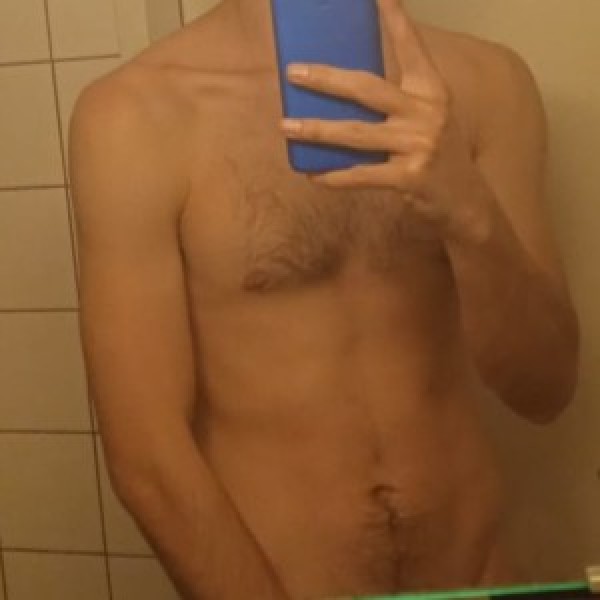 Xtudr - Yyaagg2: Busco un amo al que someterme obedecer y darle placer. Mi placer no importa, solo me preocupa el tuyo. Ser tu esclavo, obje...