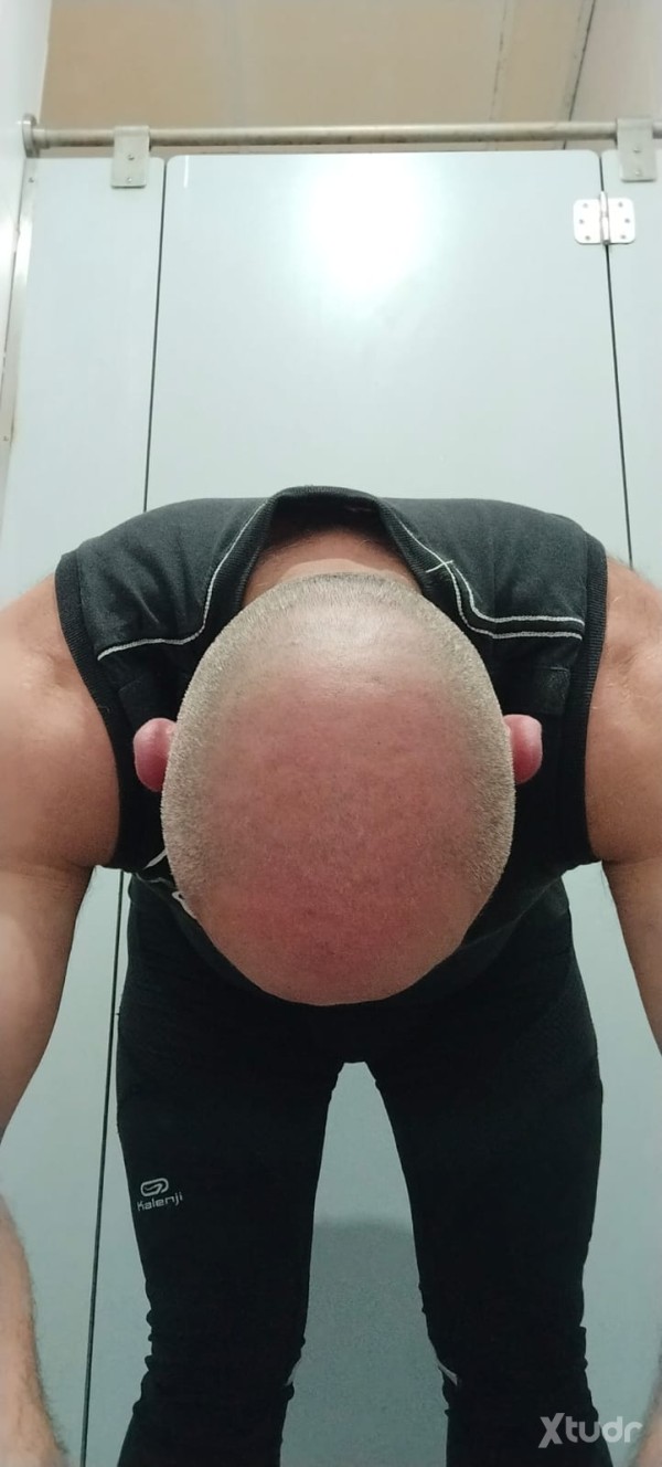 Xtudr - subbullbeefy: SUB FOR DOMS LEATHER  BIG MASSIVE MEN
I don't show my face because I have a public job and I live in a non-urban area ...