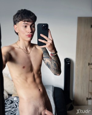 Xtudr - Aaronsex: Chico sexual y atrevido 