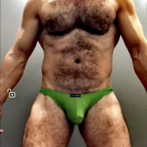 Xtudr - amomuscmadrid: Tio musculado, morboso, guapete, guarro y muy macho. Me gusta dar ordenes y tener a un tio obediente currando para mi...