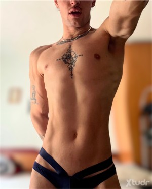 Xtudr - Fran_: Chico de 28 años, discreto. Si quieres tener una experiencia distinta este es tu perfil! Servicios y coste por mensaje!
He pe...