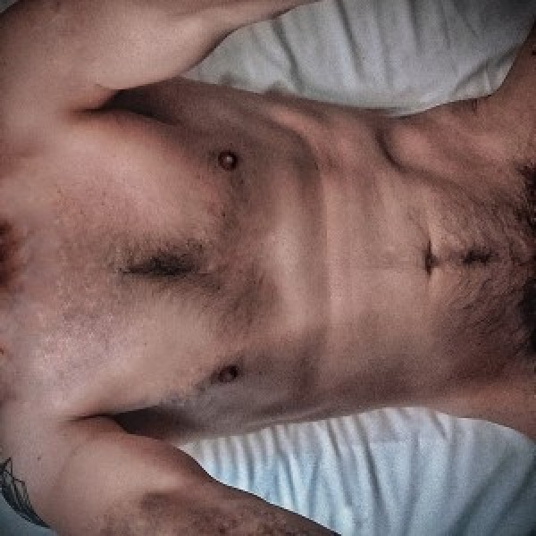 Xtudr - DAME-PELLEJO: SOY UN TIO MORBOSO, MASCULINO, GUAPETE,  DEPORTISTA, MUY BUEN MAMON E INSACIABLE DE COMER BUENOS RABOS....
-ME ENCANTA...