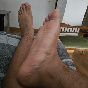 Xtudr - Amo_K: Me gusta dominar, humillar y hacer que me coman los pies. Dispuesto a probar nuevos fetiches 