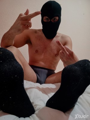 Xtudr - Kruz: Bisexual, casado, morboso.
En busca de nuevas zorras complacientes a mis pies.
No estoy para perder tiempo con gilipollas.
€€€...