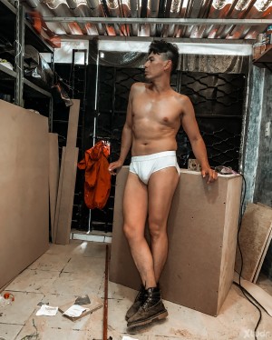 Xtudr - vicpapi: Estoy en mi etapa de sumiso. Estoy buscando un twink o similar para que sea mi dueño por un tiempo.
Me gusta lamer pies, qu...