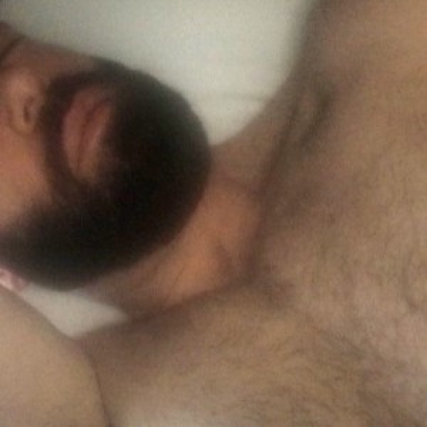 Xtudr - ButchMale: DILF, Amo, bi, machorro, de barrio tela de cabron, cerdo y vicioso busca esclavos para warrear a sako 
