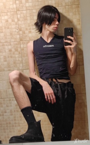 Xtudr - AmoTwink: Heyy, quieres ser la cartera humana de un twink femboy? Yo te adopto. Háblame y no te arrepentirás 👀💸 SOLO FINDOM. NO QUED...