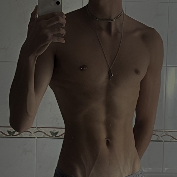 Xtudr - twinkseductor: Busco cerditas hucha ❤️‍🔥😏
Web cam 
Do you want play?😈
SC0RT