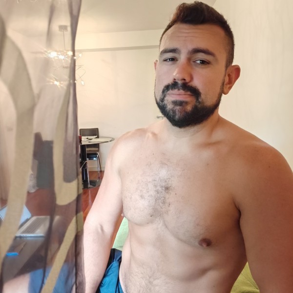 Xtudr - Jaijou: Según la situación y el contexto puedo ser tan cabrón como amo como sumiso con aguante...
Todo tipo de cerdeo ++
Sexo bruto ...