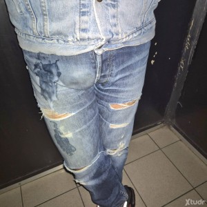 Xtudr - SpunkyLevisJeans: I'm a horny gay guy in Europe with a big fetish for worn ripped jeans (especially Levi's 501 jeans) who can often ...