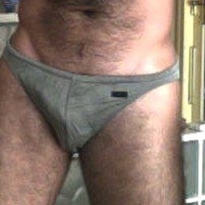 Xtudr - MILITARMACHORRO: Militar profesional. 1,82 m, 87kg. cachas deportista. No soy maricón ni contacto en directo con tíos.
SOMETO, INSTR...