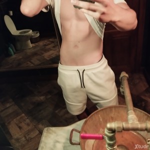 Xtudr - Rusohet20cm: Estoy aki x los 100. Soy un chaval joven hetero y la verdad me he metido aquí a ver si esto funciona y me puedo sacar p...