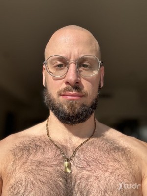 Xtudr - daddy4slave: Daddy is looking for a good, honest, truthful, obedient and understanding slave to own and collar 24/7 in the Bdsm life...