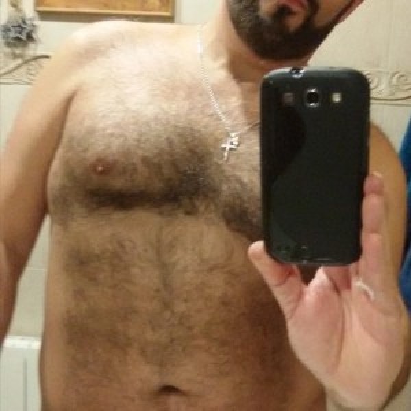 Xtudr - HAIRY: Macho velludo. Busca similares o machos dominantes para darles placer con boca y culo. Un plus velludos con barba.
    