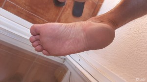 Xtudr - Footfetishpmi: Busco felpudo, mueble, reposapies,  que no se canse fácilmente. Yo un 43 y con sitio en Palma centro. NO ME INTERESAN...