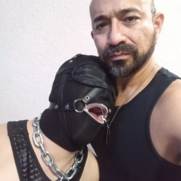 Xtudr - MasterApolo: Amo Leather mexicano practicante del BDSM, con experiencia en prácticas como: fisting, flogging, spanking, canning, ele...