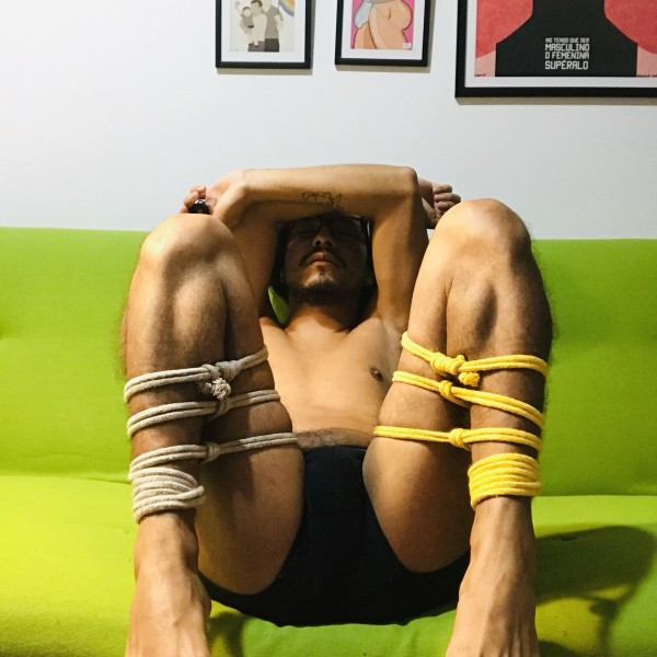 Xtudr - osvastar: Hola! Voy llegando 😏
Que me chupen de todos lados, shibari, zona más erótica pies y nalgas.