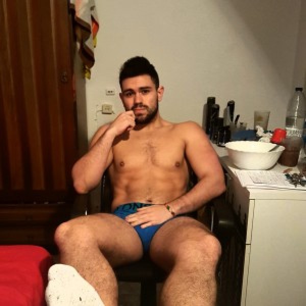 Xtudr - Jaijou: Según la situación y el contexto puedo ser tan cabrón como amo como sumiso con aguante...
Todo tipo de cerdeo ++
Sexo bruto ...