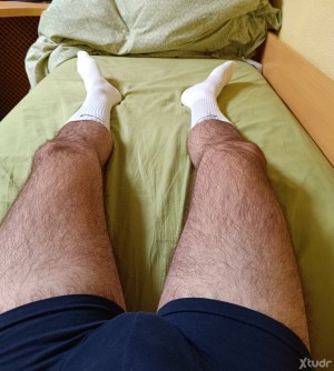 Xtudr - Feetmaster13: Buscando zorras a las que adiestrar. Gente masculina.