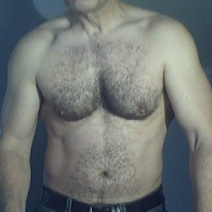 Xtudr - amomuscmadrid: Tio musculado, morboso, guapete, guarro y muy macho. Me gusta dar ordenes y tener a un tio obediente currando para mi...