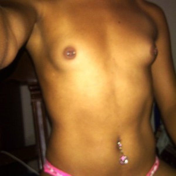 Xtudr - andrea_colombia: Holi, soy un chico travesti de Medellin Colombia, buscando chicos cercanos a la ciudad :)