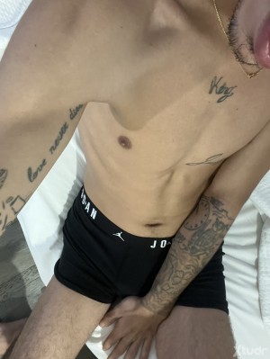 Xtudr - amojvnmastercash: Amo joven controlador masc  me quedo tu dinero por b1zum y tu obedece algún pringado ? Si eres buena puta te enseñ...