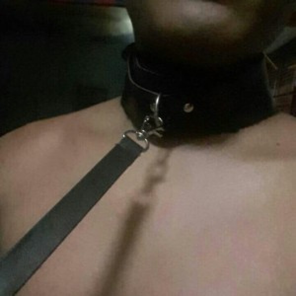 Xtudr - sumisopty: Tengo 21 años, latino buscando Amo