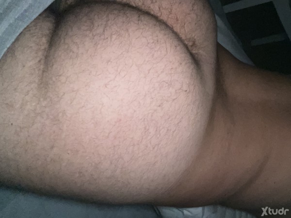 Xtudr - Likedino996: Chico gay pasivo con culazo en busca de aventuras y mucho sexo, si tienes XXL me tienes ganado