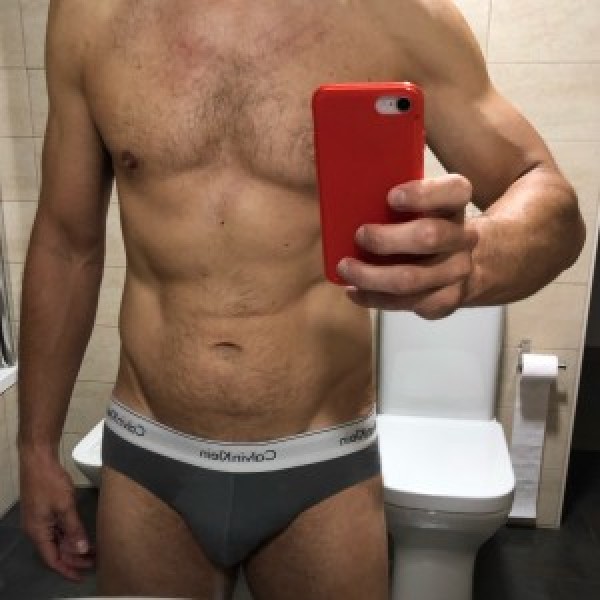 Xtudr - Tayler: Busco tragar meos de macho. soy masculino, guapete y discreto