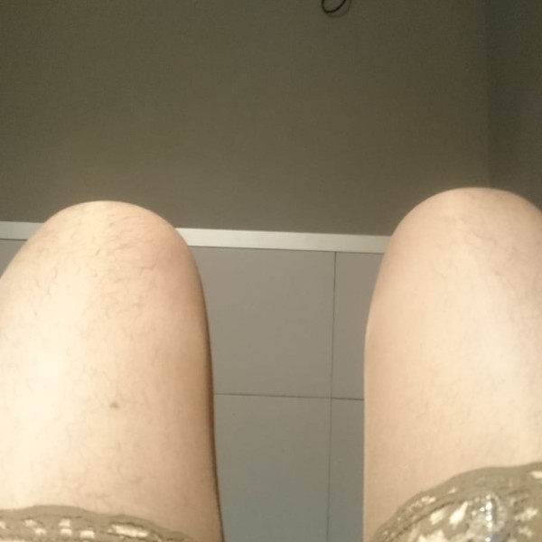 Xtudr - pasivobarepopper: Soy crossdresser pasiv@. busco follamigos activos o versátiles que hagan de activos APELEROS para quedar de vez en...