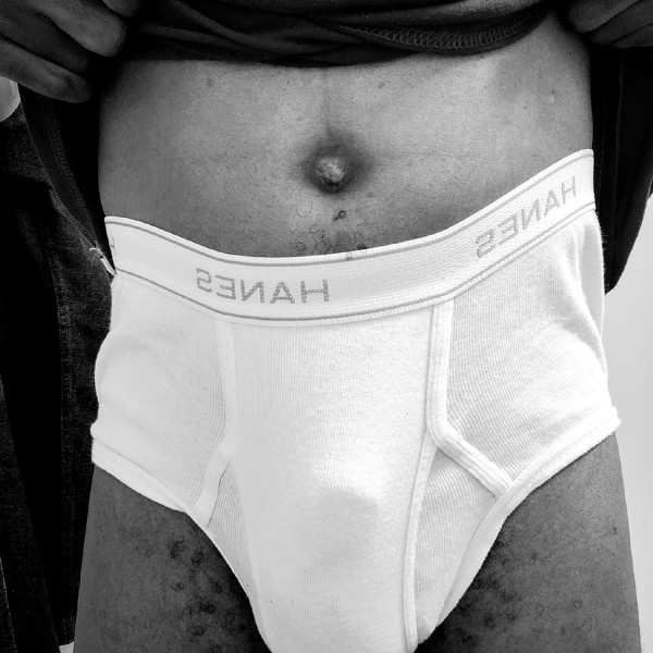 Xtudr - Hanesbriefsguy95: I'm into foreplay/underwear sex. Looking to worship and suck someone's underwear bulge. I have a fetish for white ...