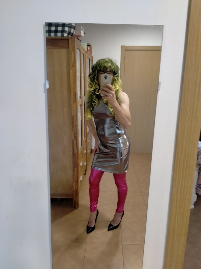 Xtudr - CROSSDRESSERS VALENCIA Quién me usa?